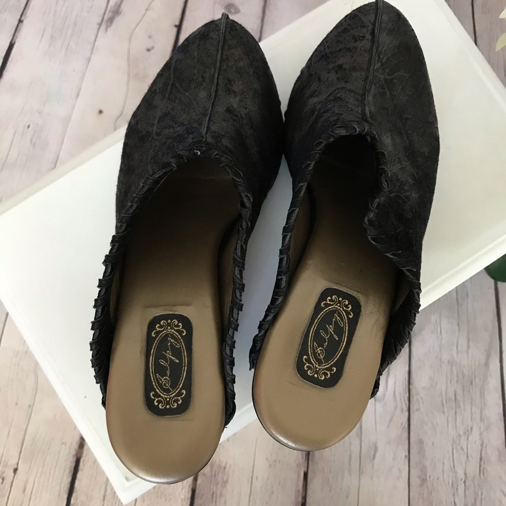 Salpy Clogs - image 5